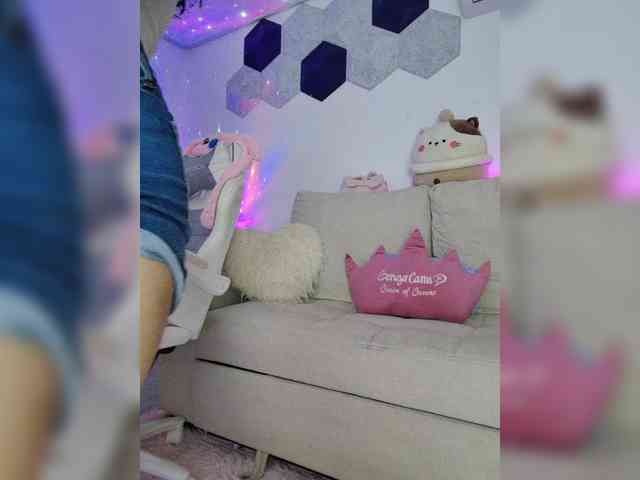 LarisaMaia webcam