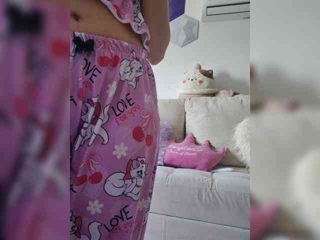 LarisaMaia webcam
