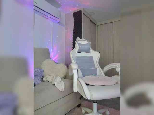 LarisaMaia webcam