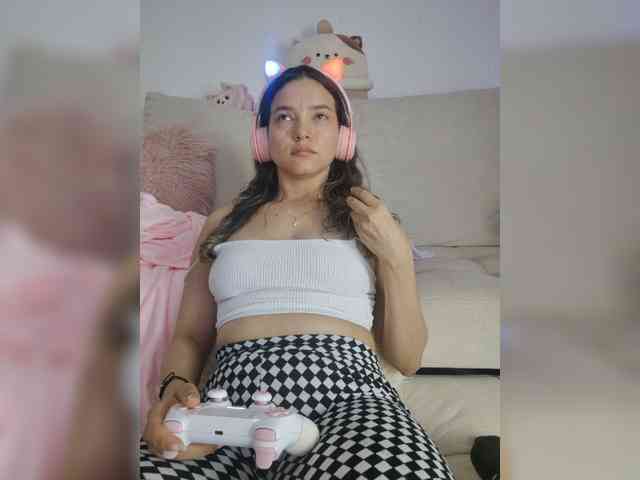 LarisaMaia webcam