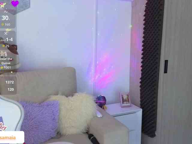 LarisaMaia webcam