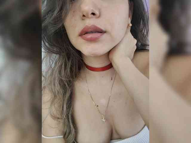 LarisaMaia webcam
