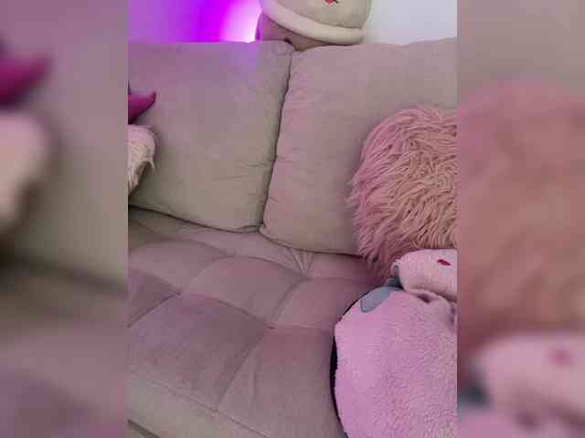 LarisaMaia webcam