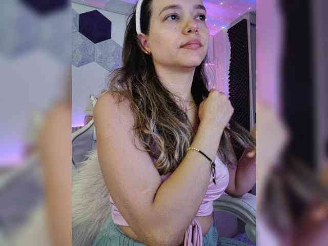 LarisaMaia webcam
