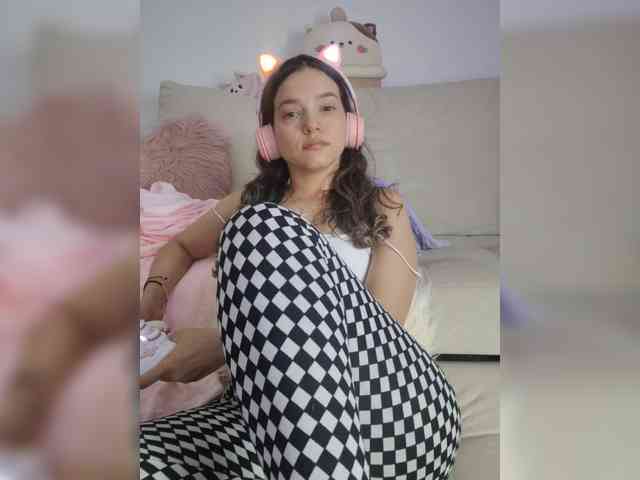 LarisaMaia webcam