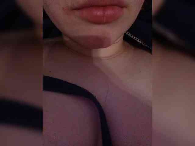 DorisRed webcam