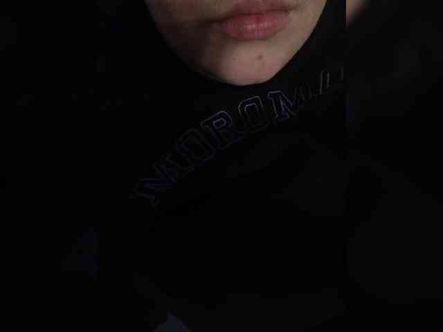 DorisRed webcam