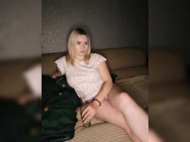 Annet111 live cam