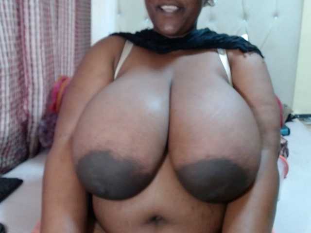BustyBabeX live cam on BongaCams