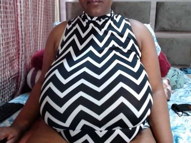 BustyBabeX live cam on BongaCams