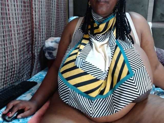 BustyBabeX live cam on BongaCams