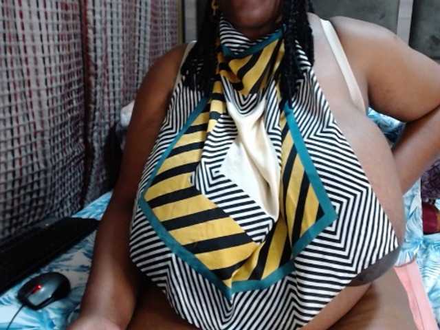 BustyBabeX live cam on BongaCams