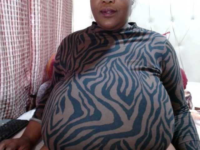 BustyBabeX live on BongaCams