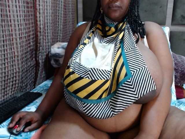 BustyBabeX