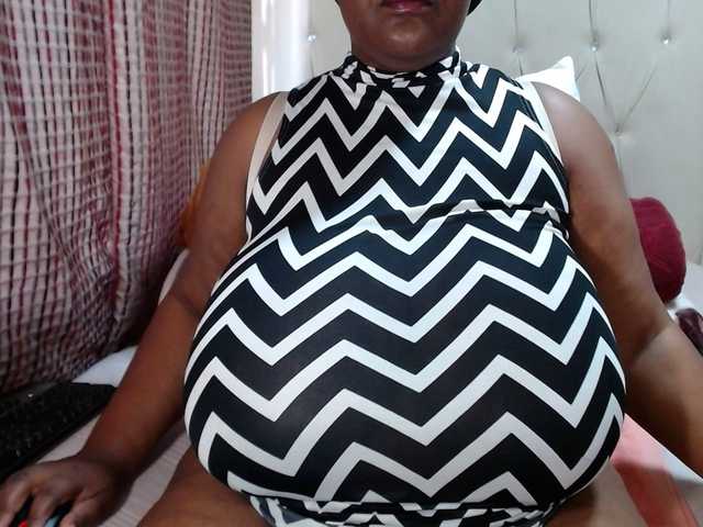 BustyBabeX live cam on BongaCams