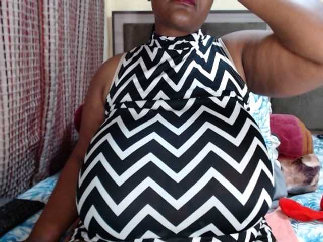 BustyBabeX live cam on BongaCams