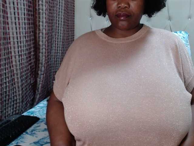 BustyBabeX live cam on BongaCams