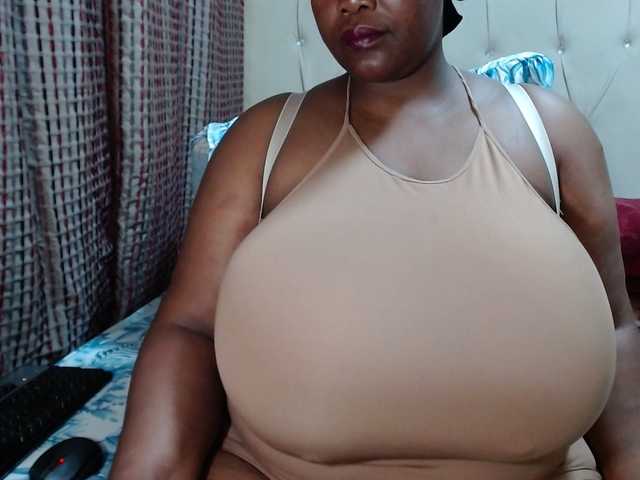 BustyBabeX live cam on BongaCams