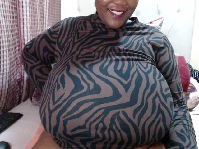 BustyBabeX live cam on BongaCams