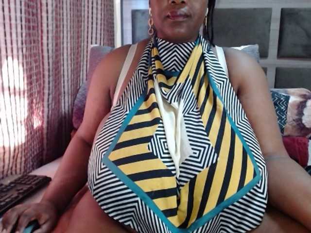BustyBabeX live cam on BongaCams