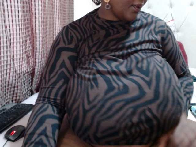 BustyBabeX live webcam show