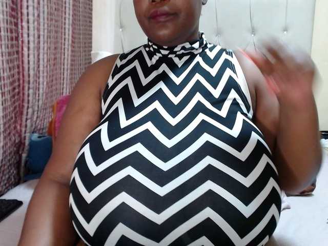 BustyBabeX live cam on BongaCams