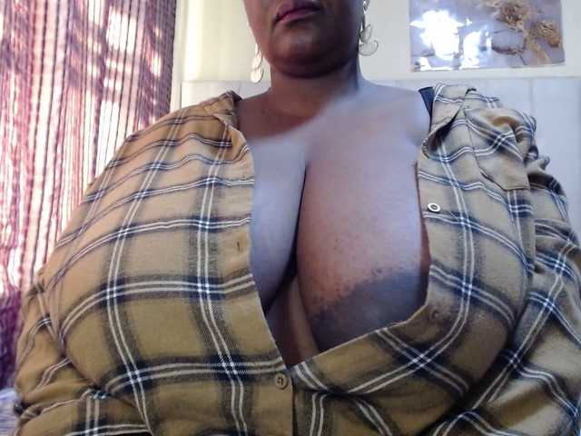 BustyBabeX