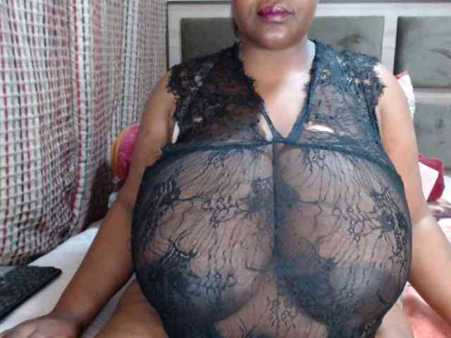 BustyBabeX webcam