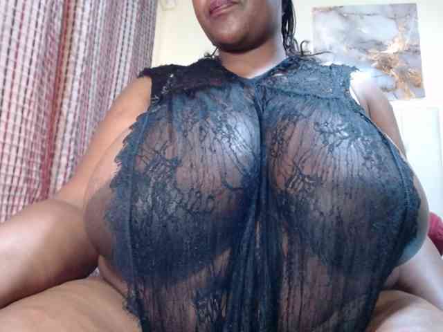 BustyBabeX Live Webcam on BongaCams