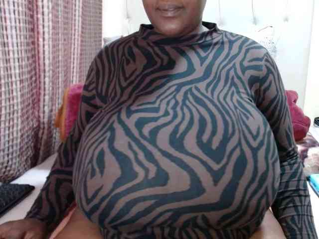 BustyBabeX webcam