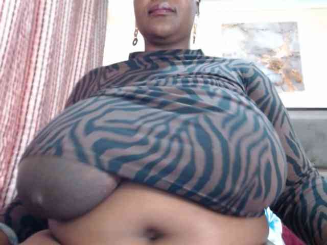 BustyBabeX webcam