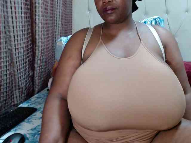 BustyBabeX webcam