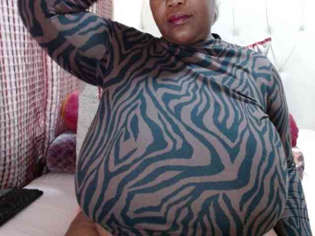 BustyBabeX webcam