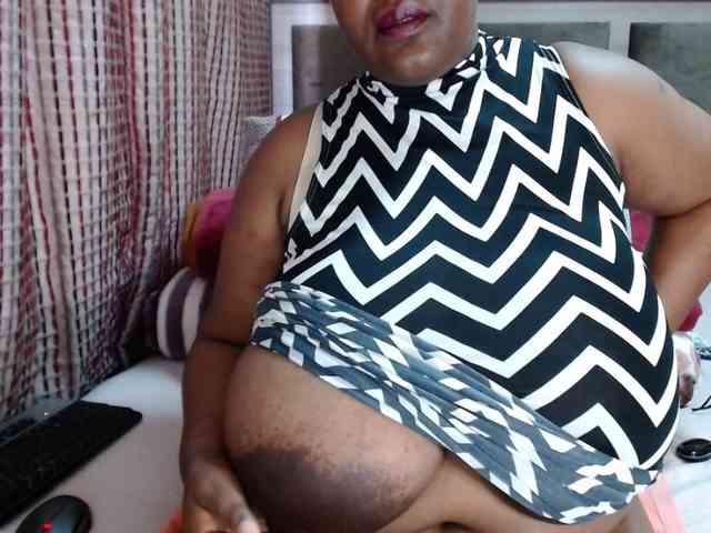Model: BustyBabeX