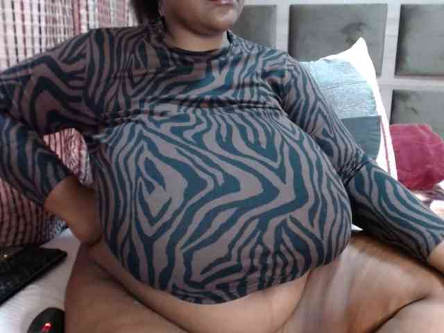 BustyBabeX webcam