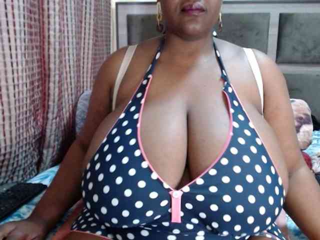 BustyBabeX webcam