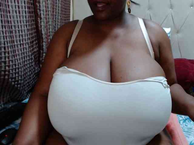 BustyBabeX webcam