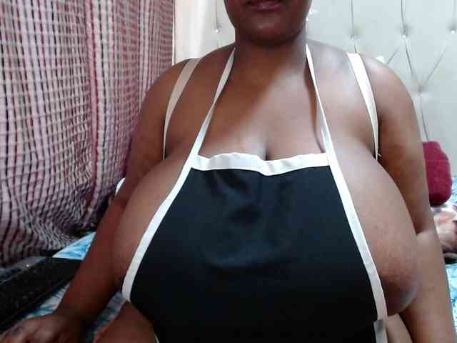 BustyBabeX webcam