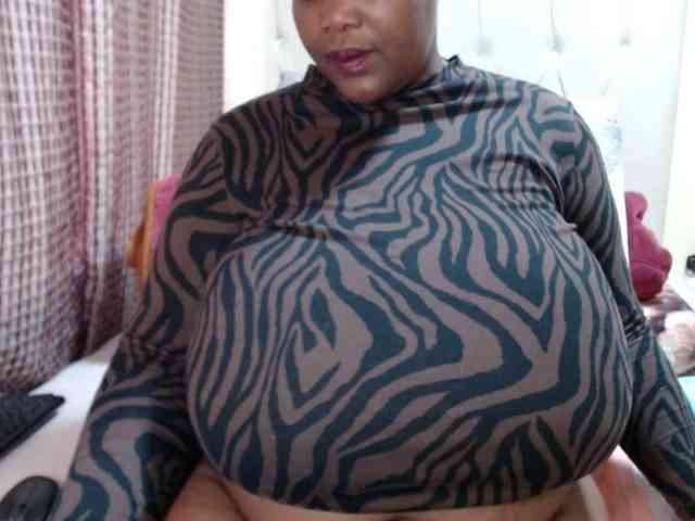 BustyBabeX webcam