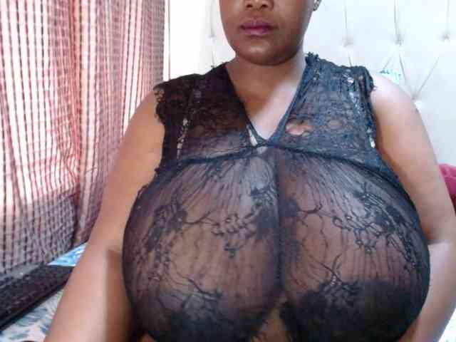 BustyBabeX webcam