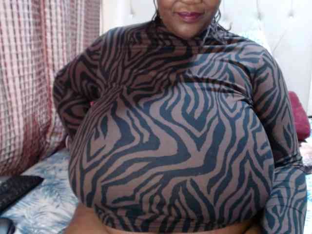 BustyBabeX webcam