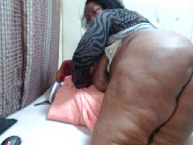 BustyBabeX webcam