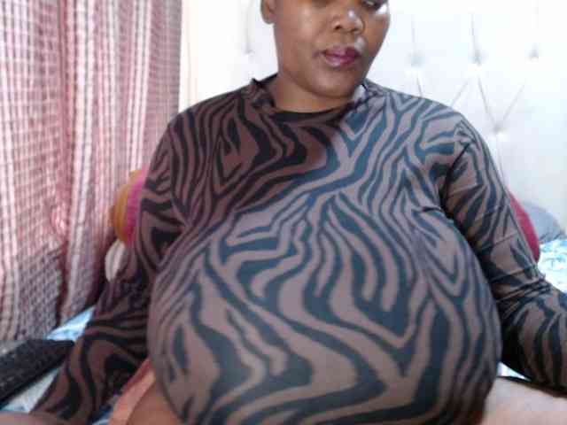 Model: BustyBabeX