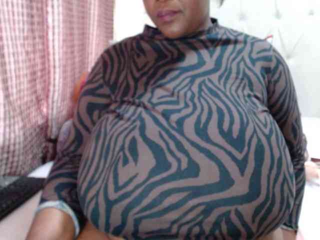 BustyBabeX webcam