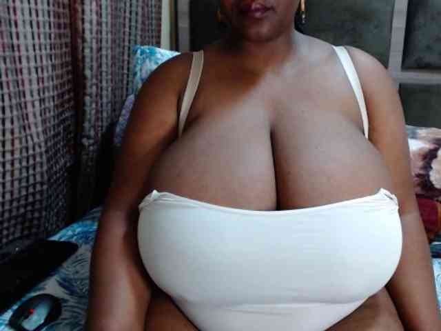 BustyBabeX webcam