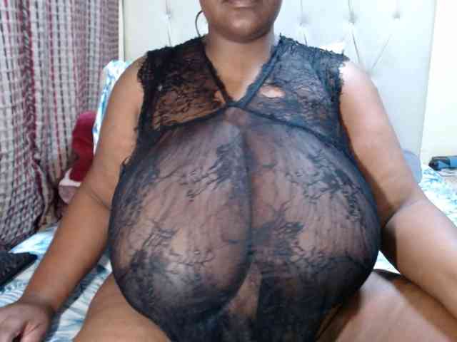 BustyBabeX webcam