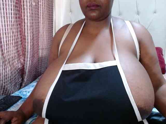 Model: BustyBabeX