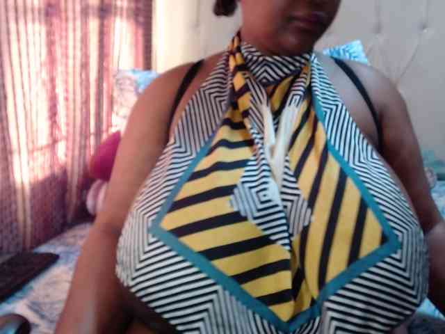 BustyBabeX webcam