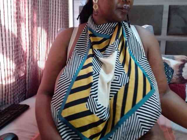 Model: BustyBabeX