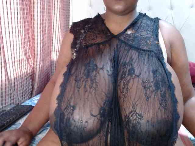 BustyBabeX webcam
